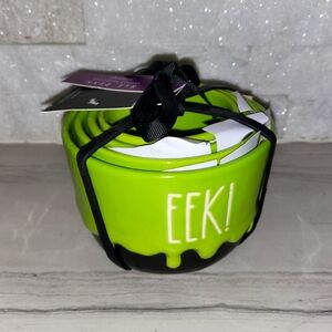 Rae Dunn HALLOWEEN EEK! Measuring cups